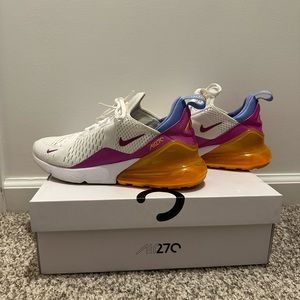 Women’s Nike Airmax 270